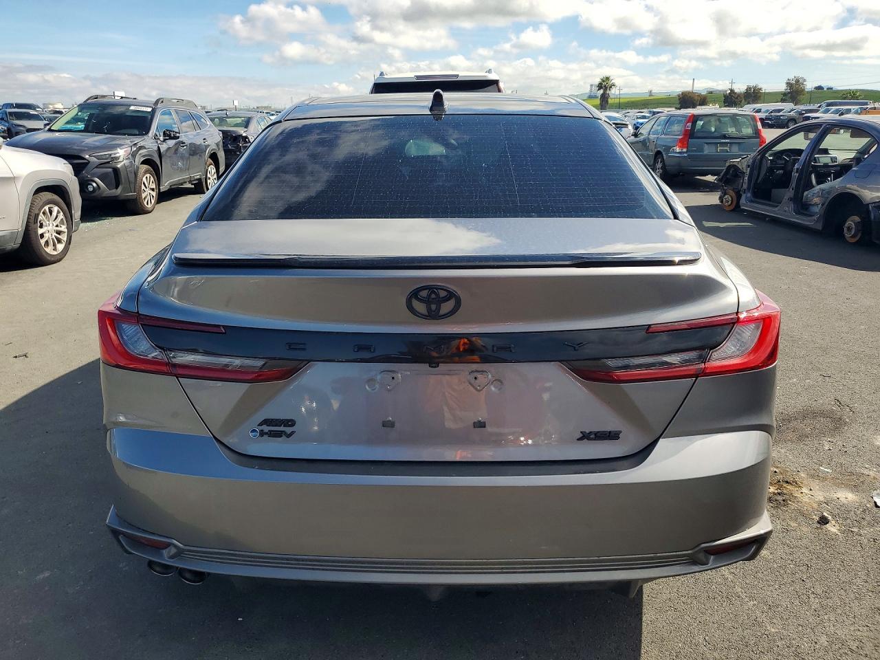 2025 TOYOTA CAMRY XSE photo 11