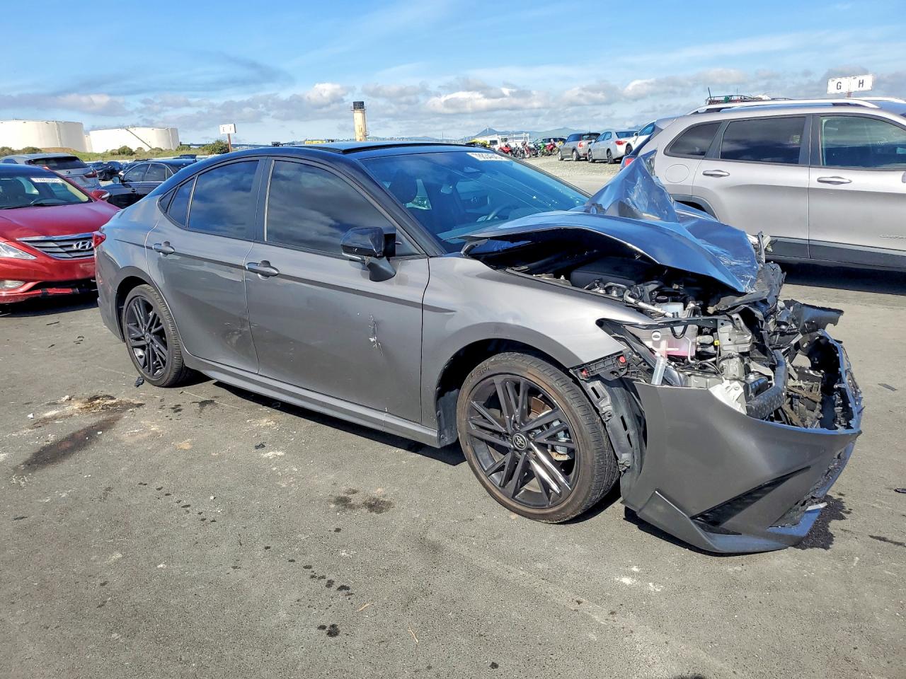 2025 TOYOTA CAMRY XSE photo 7
