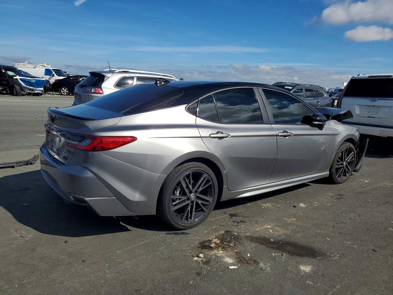 2025 TOYOTA CAMRY XSE photo 5