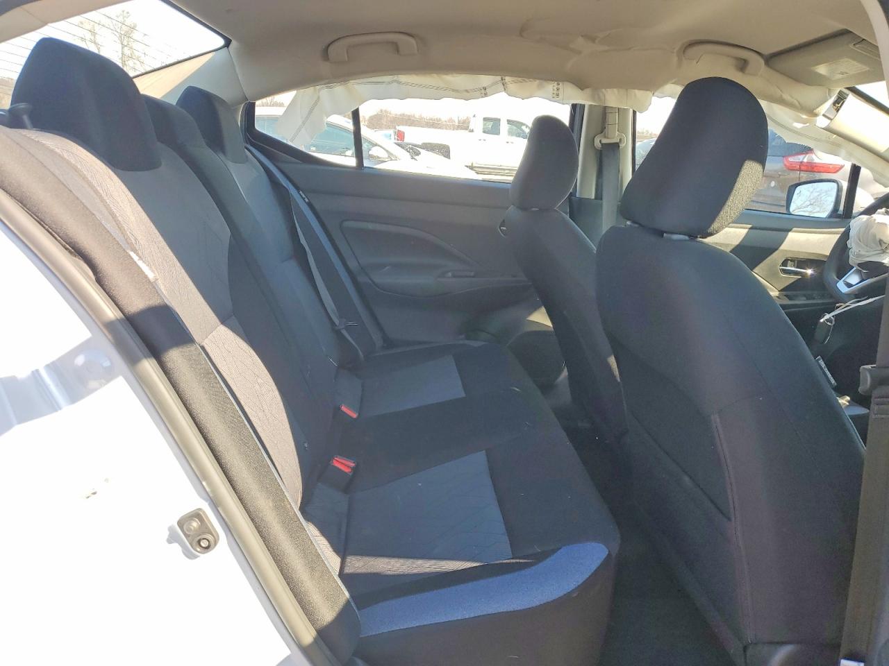 2025 NISSAN VERSA SV photo 19