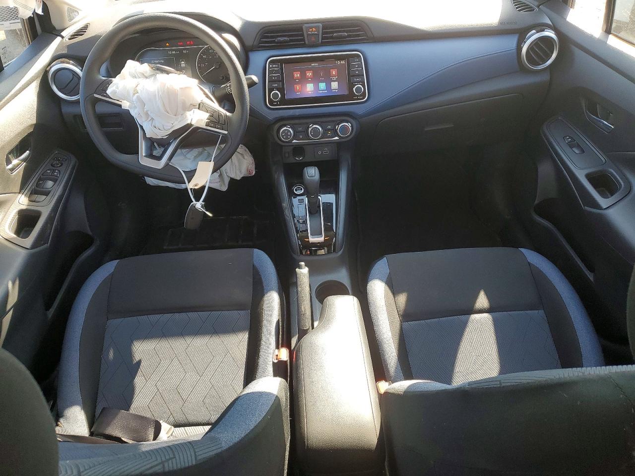 2025 NISSAN VERSA SV photo 15