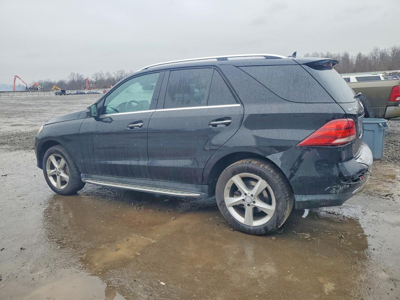 2016 MERCEDES-BENZ GLE 350 4MATIC photo 2