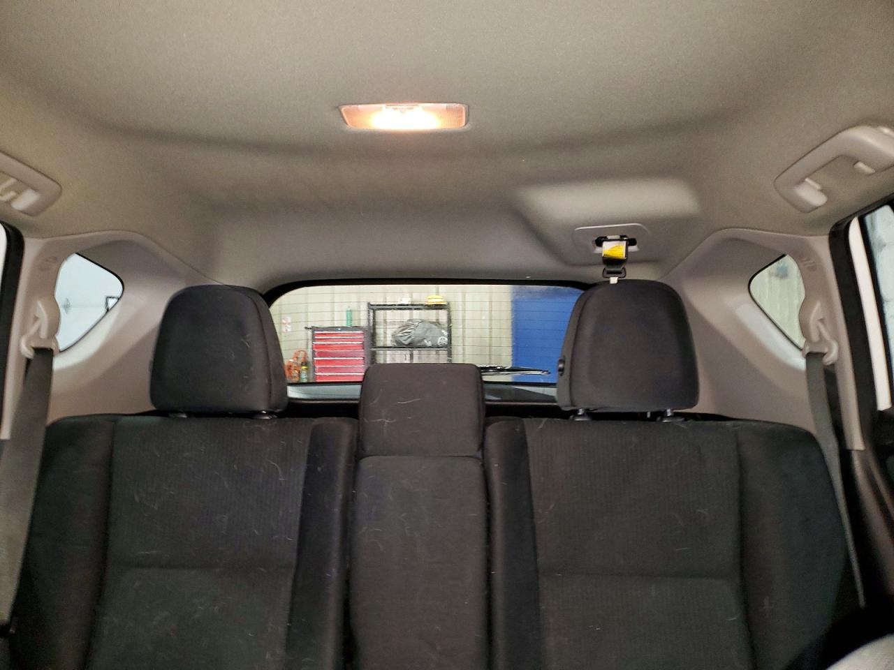2015 TOYOTA RAV4 LE photo 28
