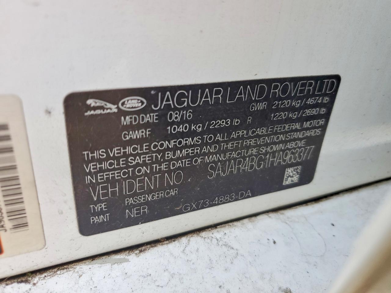 2017 JAGUAR XE photo 25