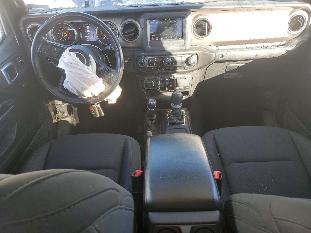 2021 JEEP GLADIATOR SPORT photo 22