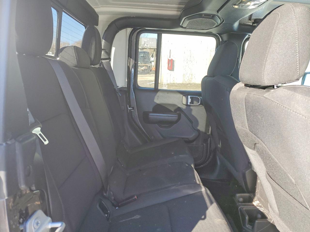 2021 JEEP GLADIATOR SPORT photo 31