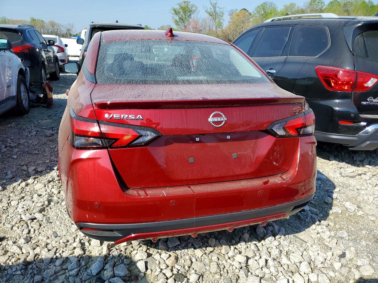 2024 NISSAN VERSA SR photo 11