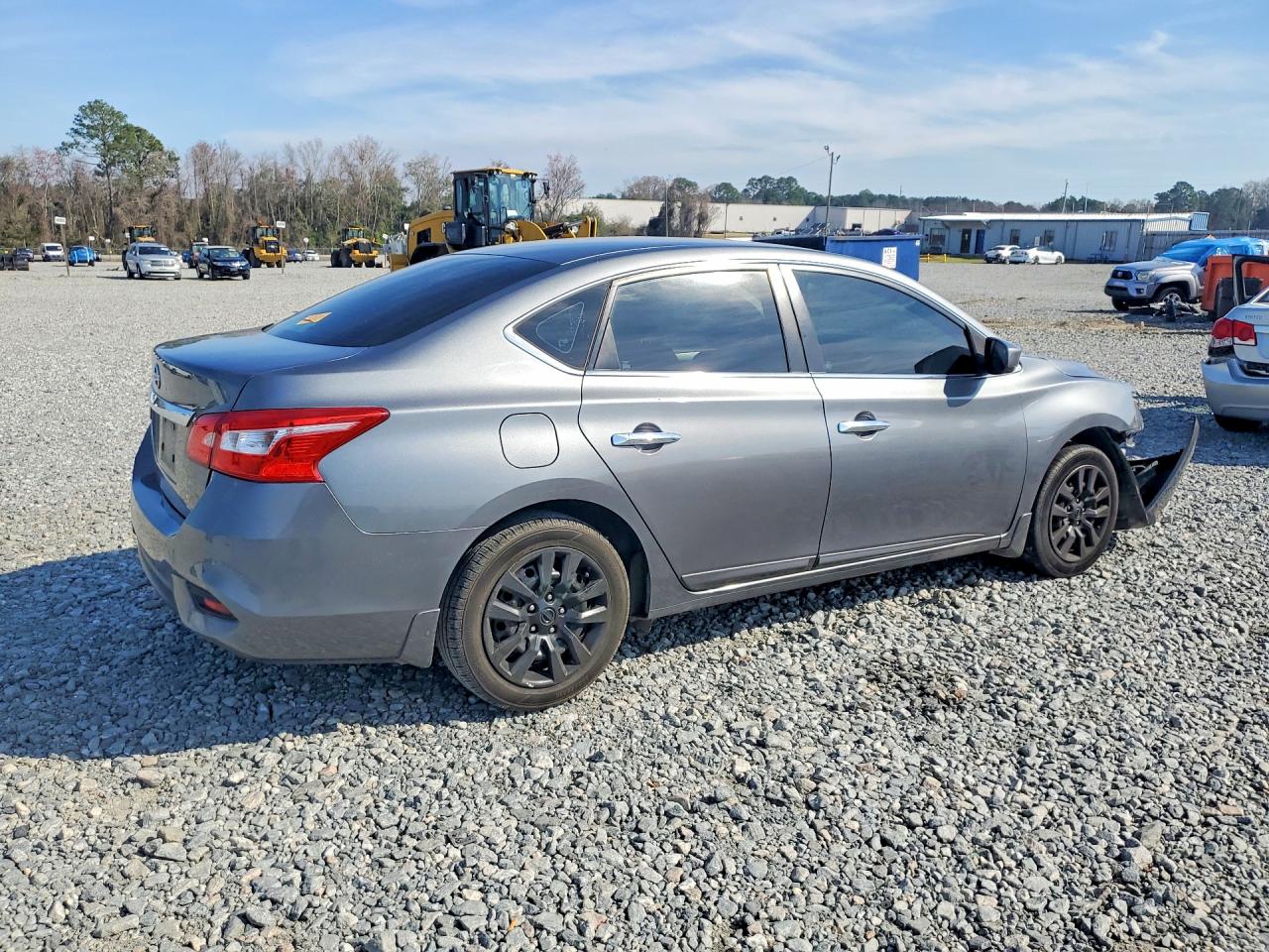 2018 NISSAN SENTRA S photo 5