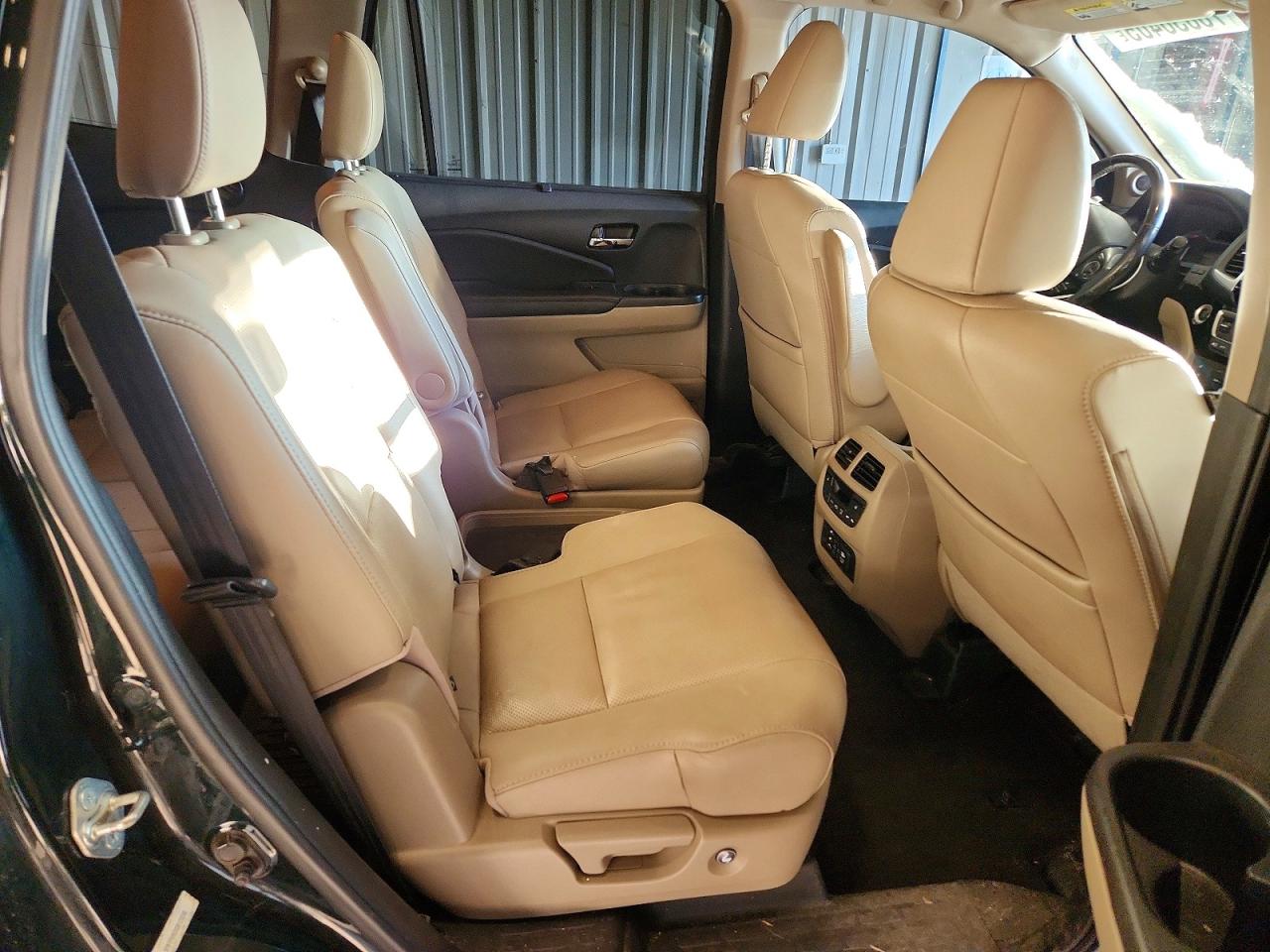 2016 HONDA PILOT ELITE photo 31