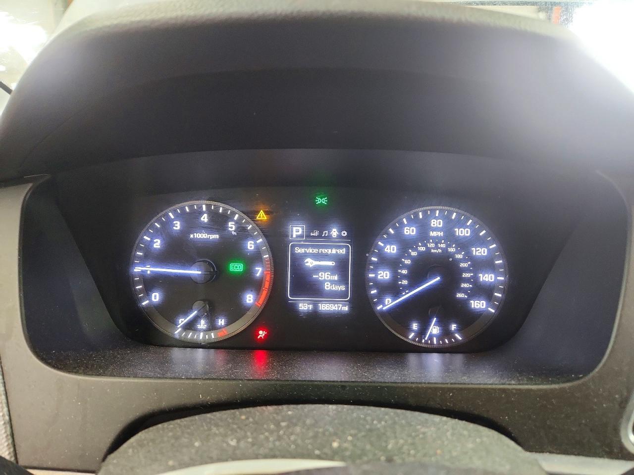 2017 HYUNDAI SONATA BASE photo 9