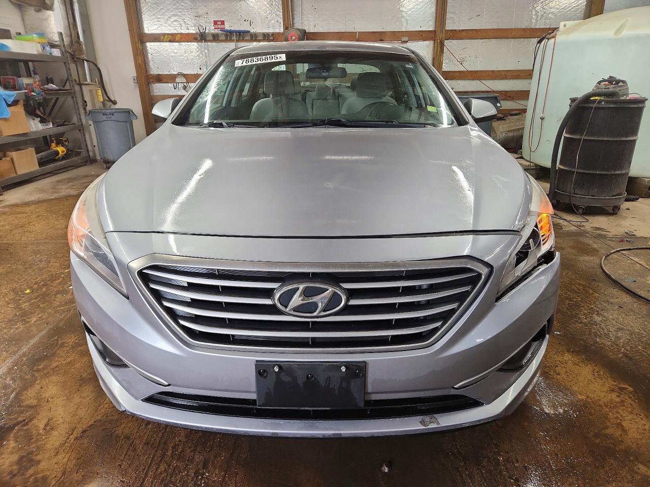 2017 HYUNDAI SONATA BASE photo 5