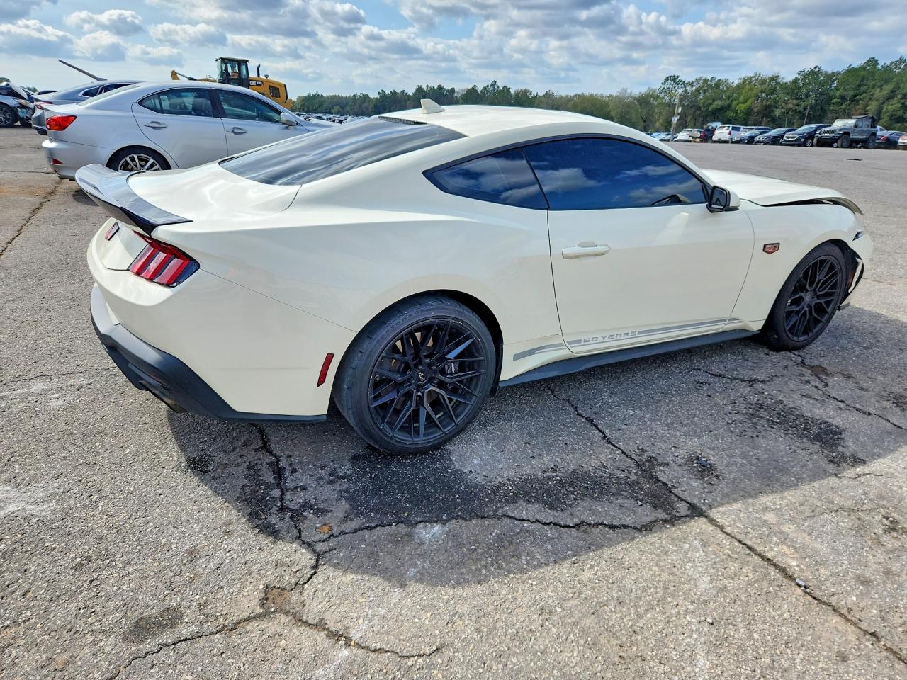 2025 FORD MUSTANG GT photo 5