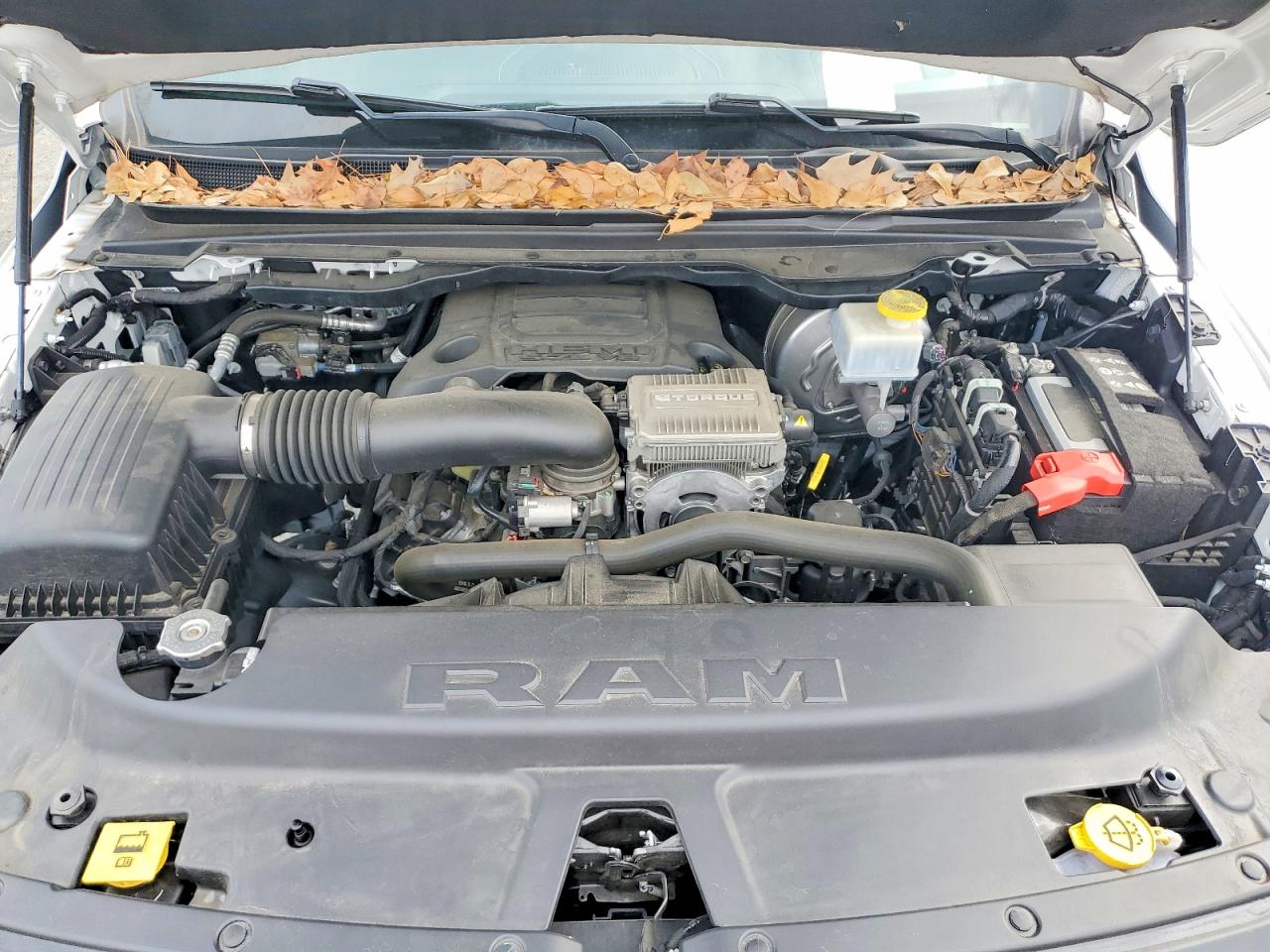 2023 RAM 1500 LIMITED photo 11