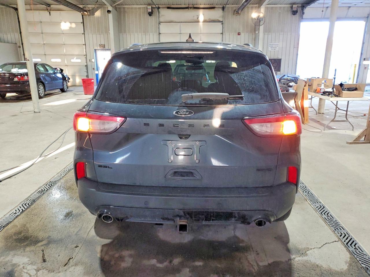 2022 FORD ESCAPE SEL photo 11
