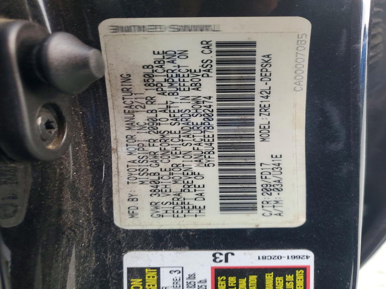2011 TOYOTA COROLLA S photo 12