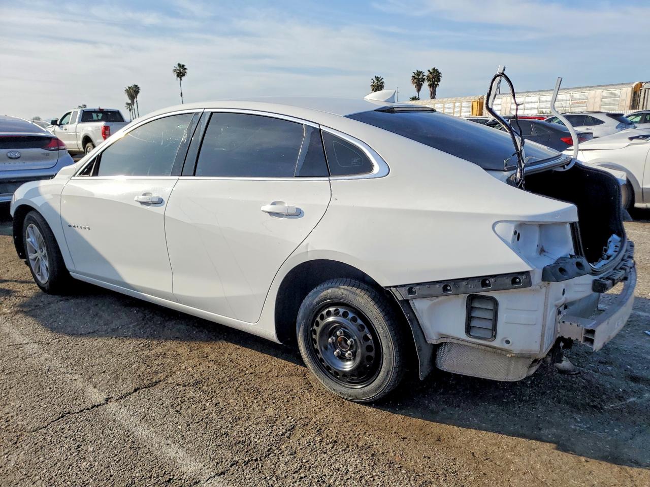 2020 CHEVROLET MALIBU LT photo 4