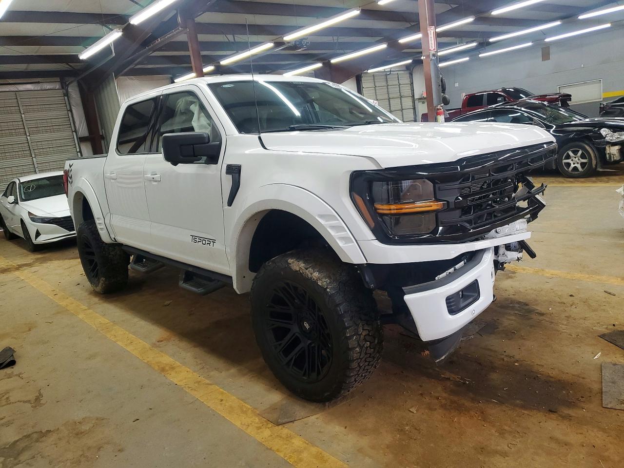 2024 FORD F150 XLT photo 7