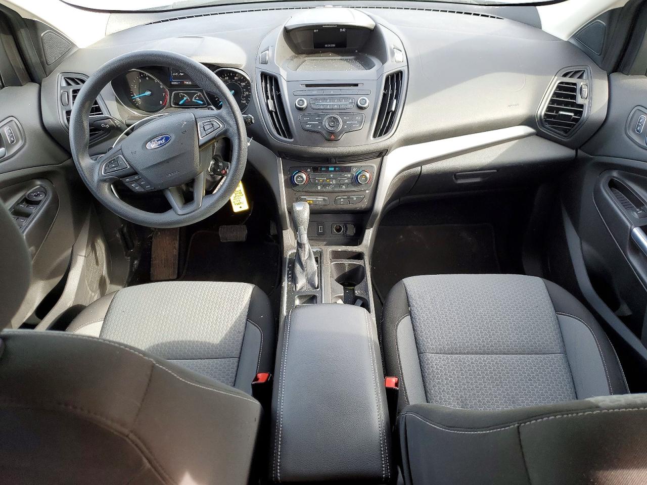 2017 FORD ESCAPE SE photo 8