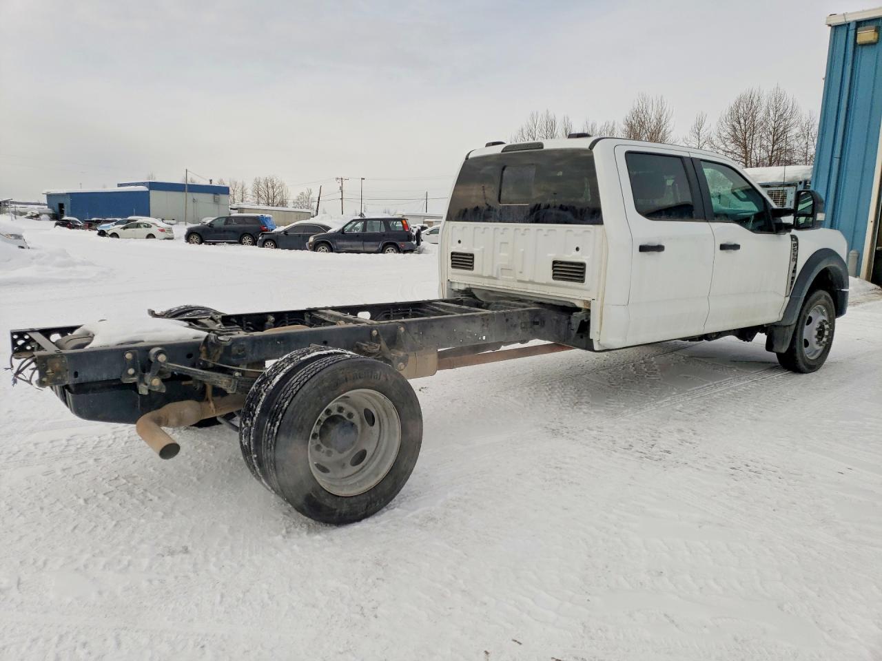 2024 FORD F550 SUPER DUTY TRUCK CAB AND CHASSIS photo 3