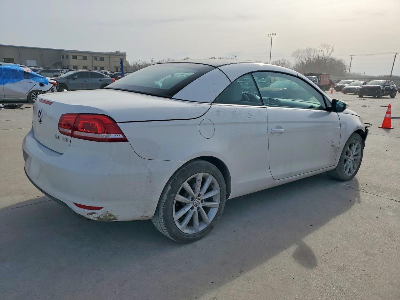 2014 VOLKSWAGEN EOS KOMFORT photo 5