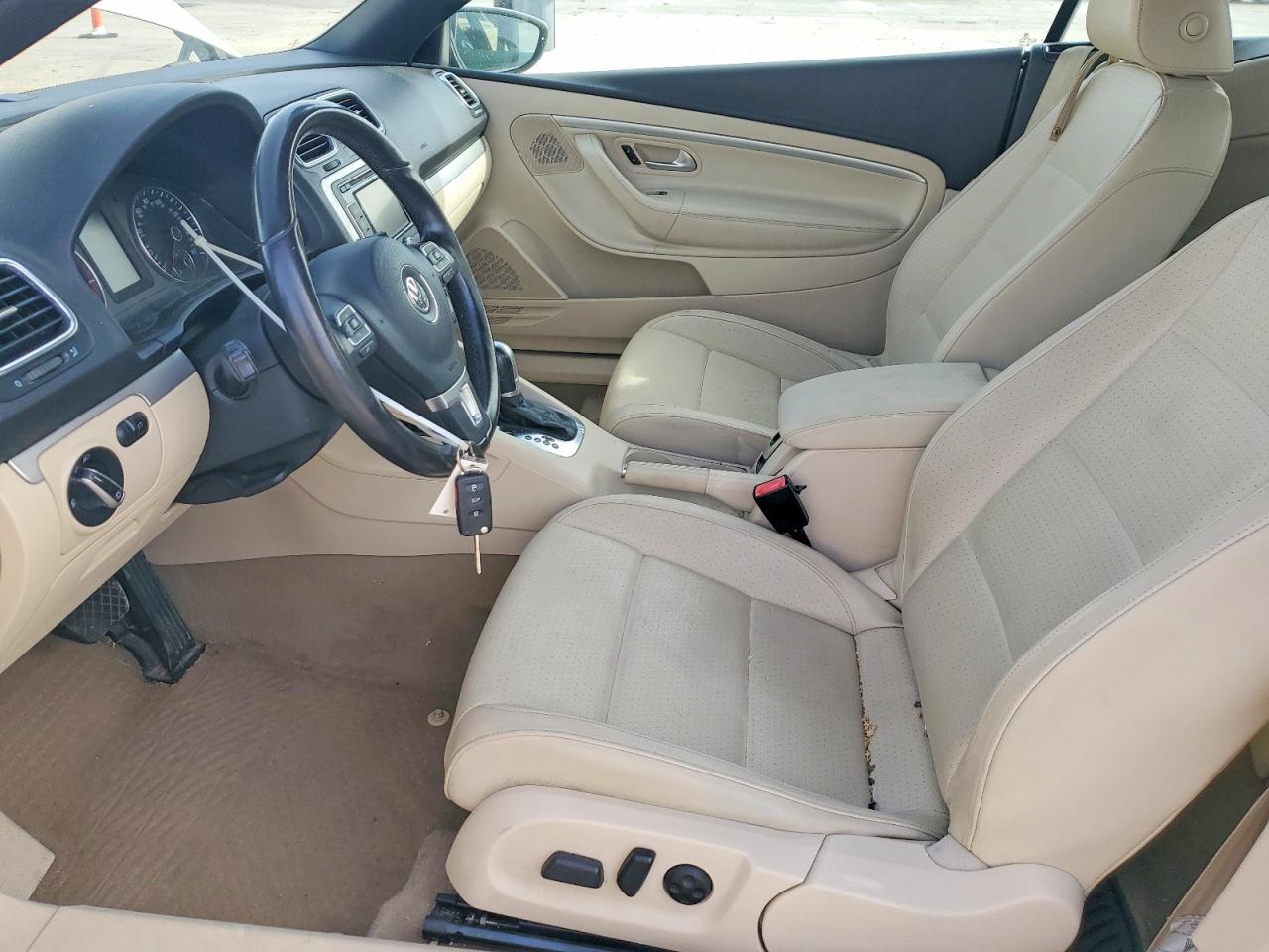 2014 VOLKSWAGEN EOS KOMFORT photo 13