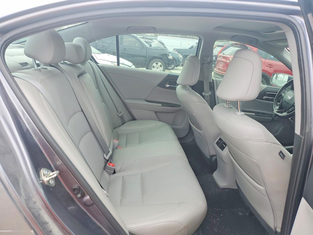 2017 HONDA ACCORD TOURING photo 28