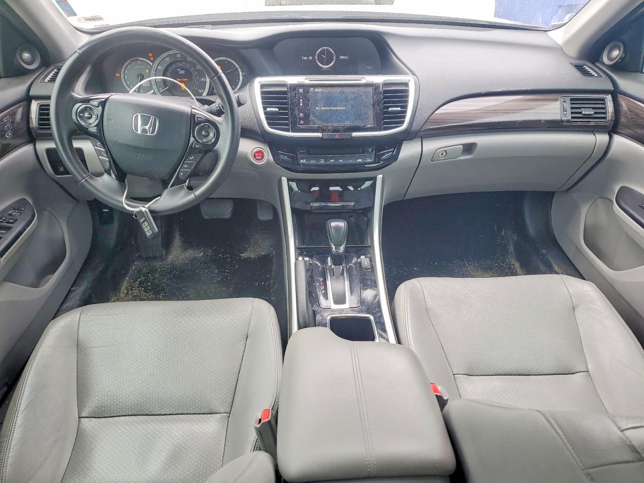 2017 HONDA ACCORD TOURING photo 22