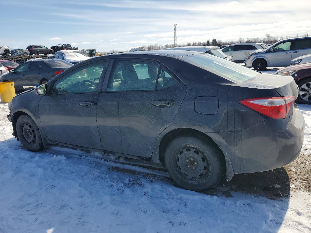 2015 TOYOTA COROLLA L photo 4