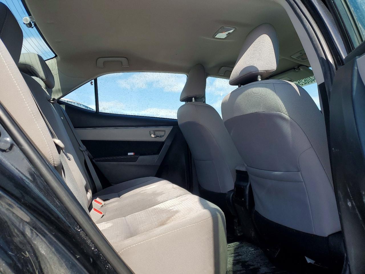 2015 TOYOTA COROLLA L photo 28