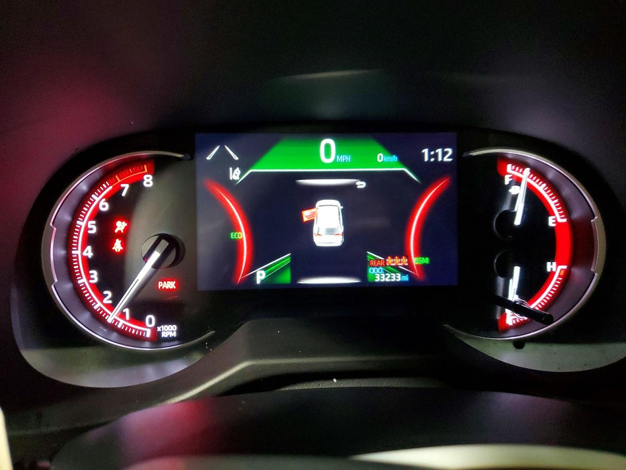 2024 TOYOTA RAV4 XLE photo 9