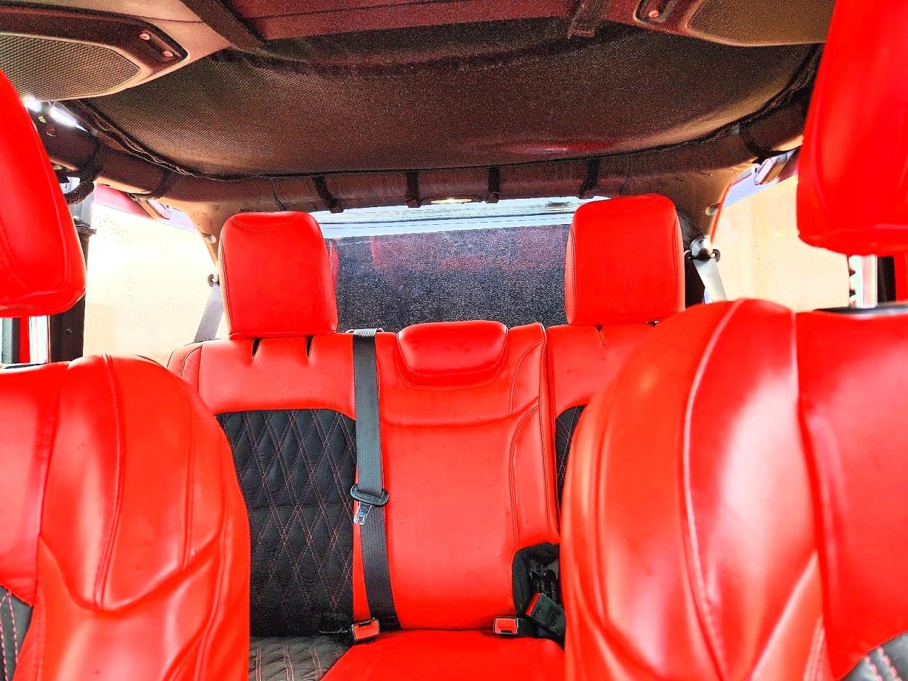 2018 JEEP WRANGLER UNLIMITED SAHARA photo 28