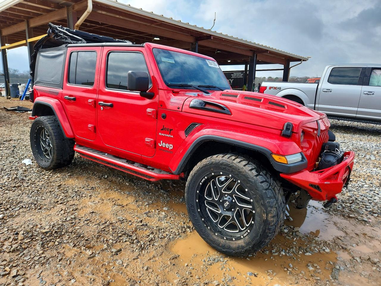 2018 JEEP WRANGLER UNLIMITED SAHARA photo 10