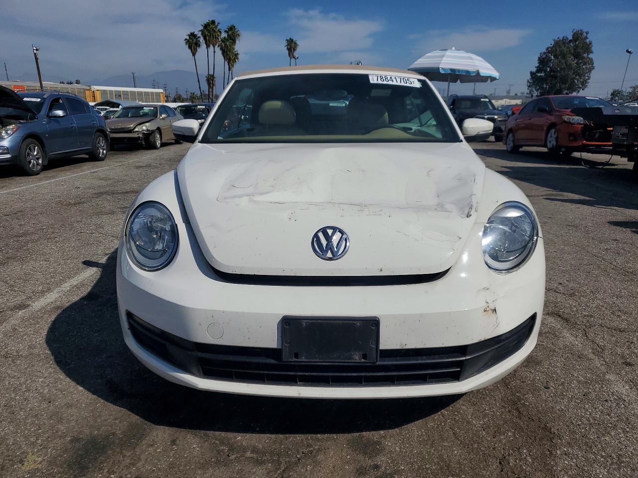 2014 VOLKSWAGEN BEETLE photo 5