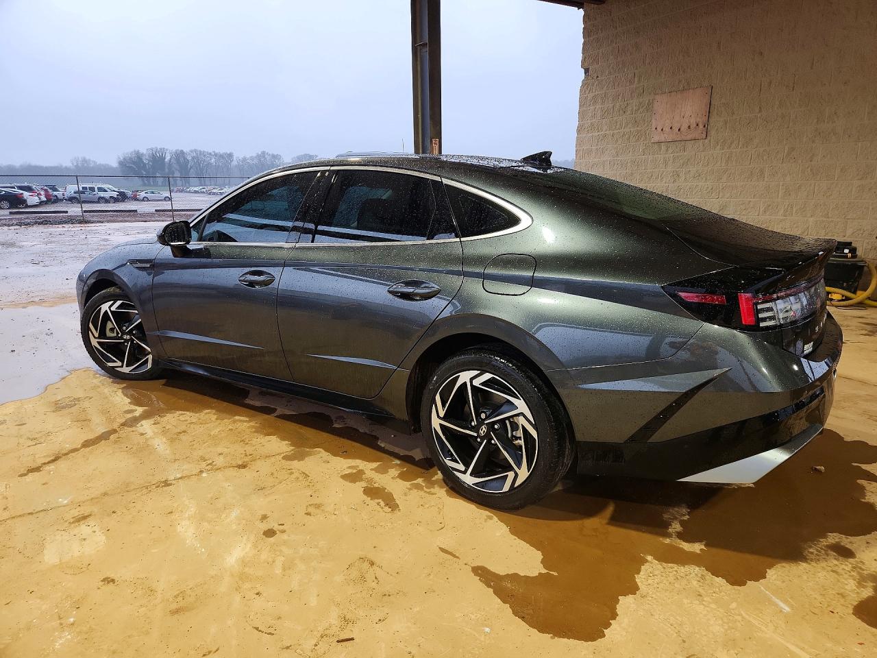 2024 HYUNDAI SONATA SEL photo 2