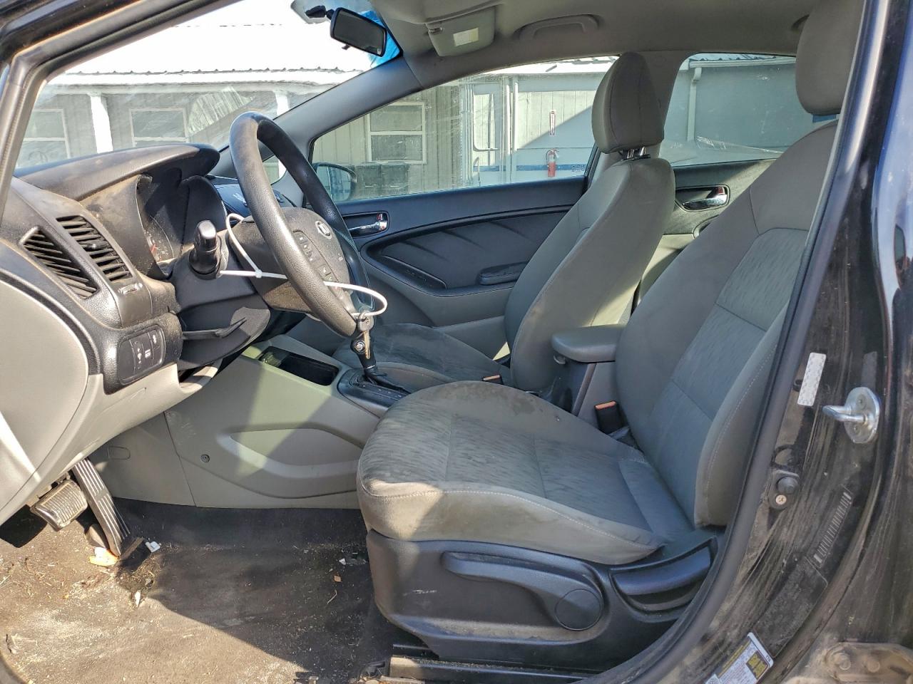 2015 KIA FORTE LX photo 19