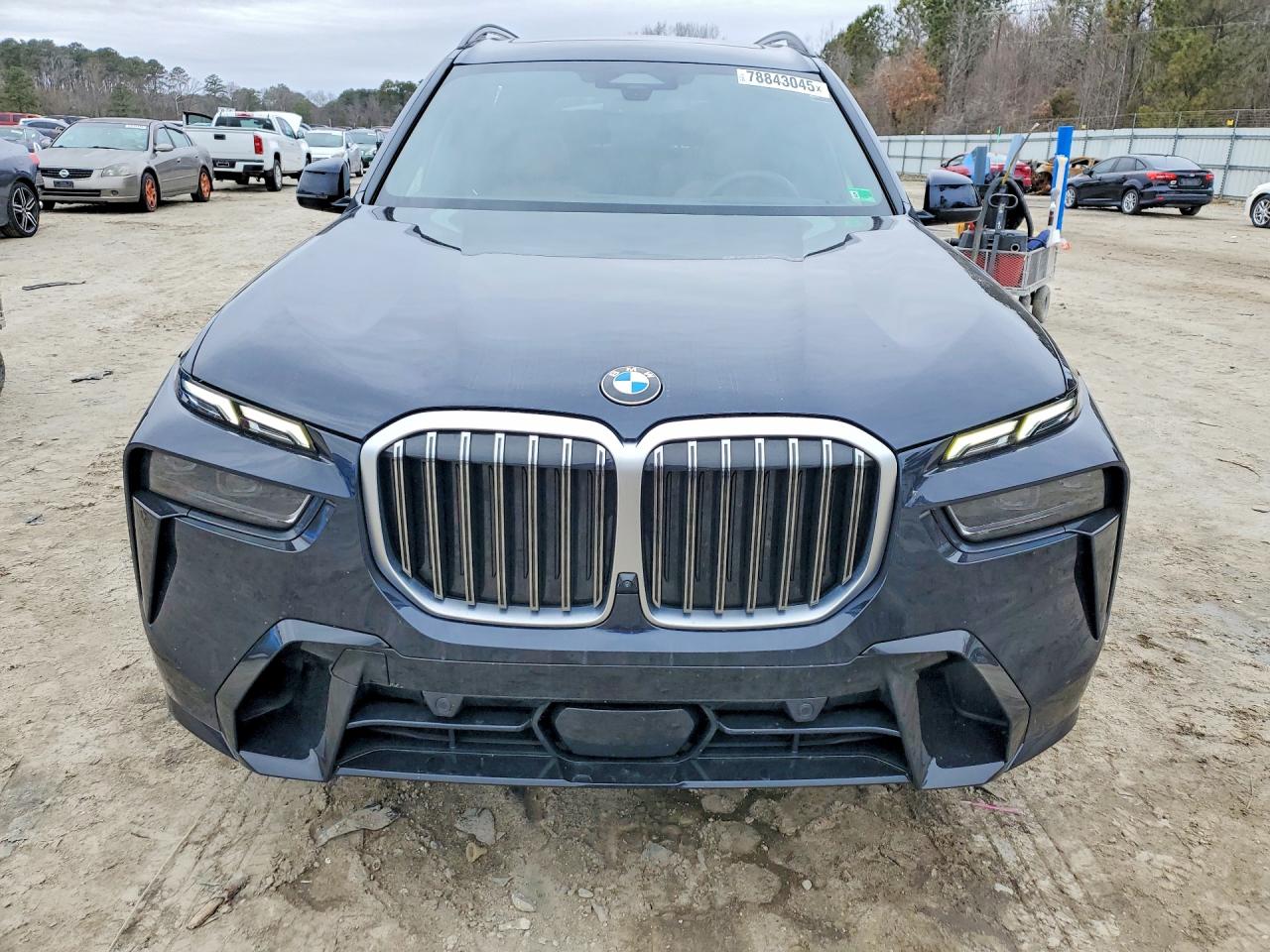 2025 BMW X7 XDRIVE40I photo 5