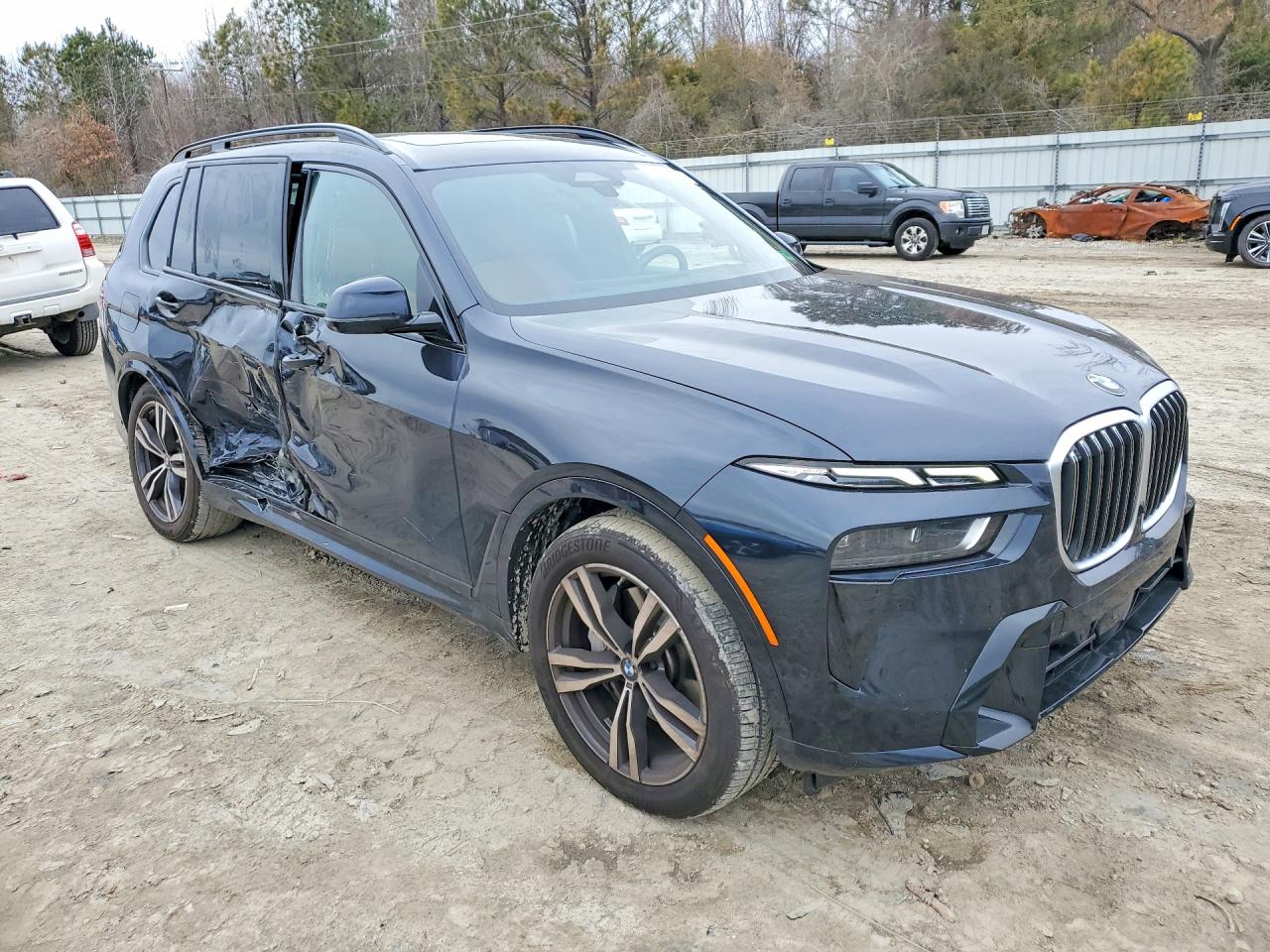2025 BMW X7 XDRIVE40I photo 4