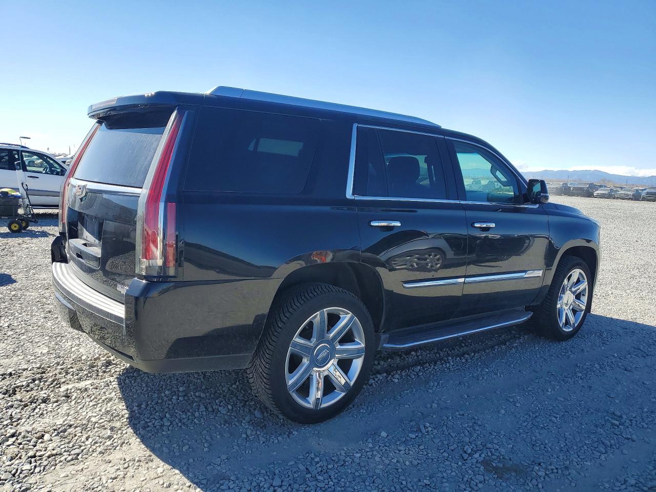 2015 CADILLAC ESCALADE LUXURY photo 5