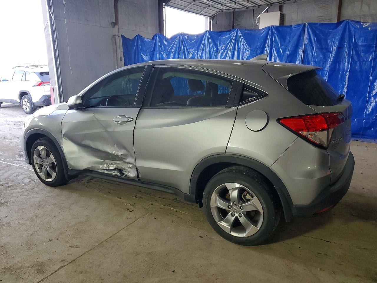 2021 HONDA HR-V LX photo 2