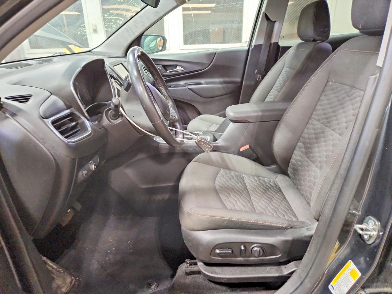 2019 CHEVROLET EQUINOX LT photo 19