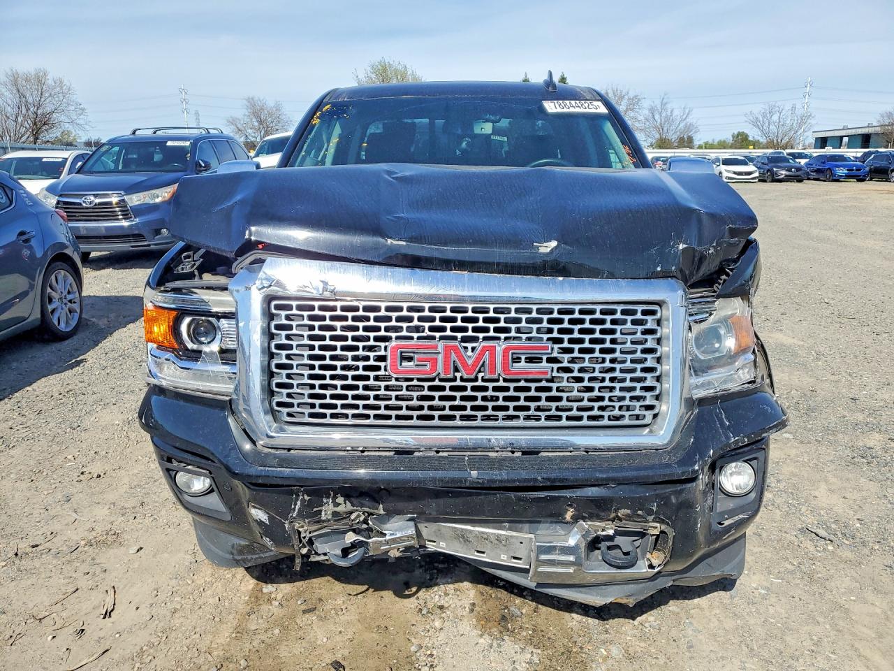 2015 GMC SIERRA K1500 DENALI photo 9