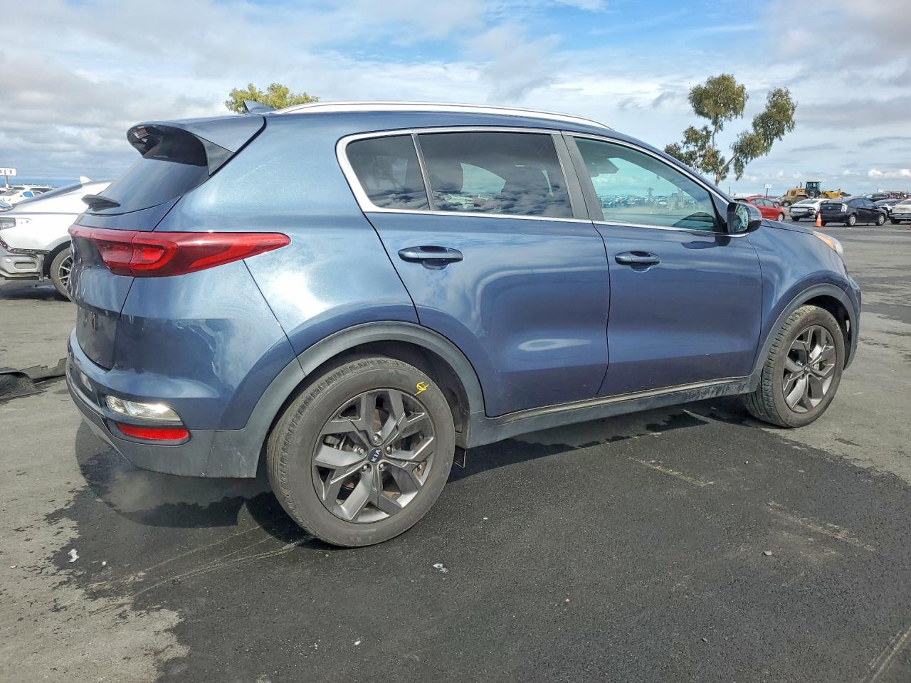 2021 KIA SPORTAGE S photo 5