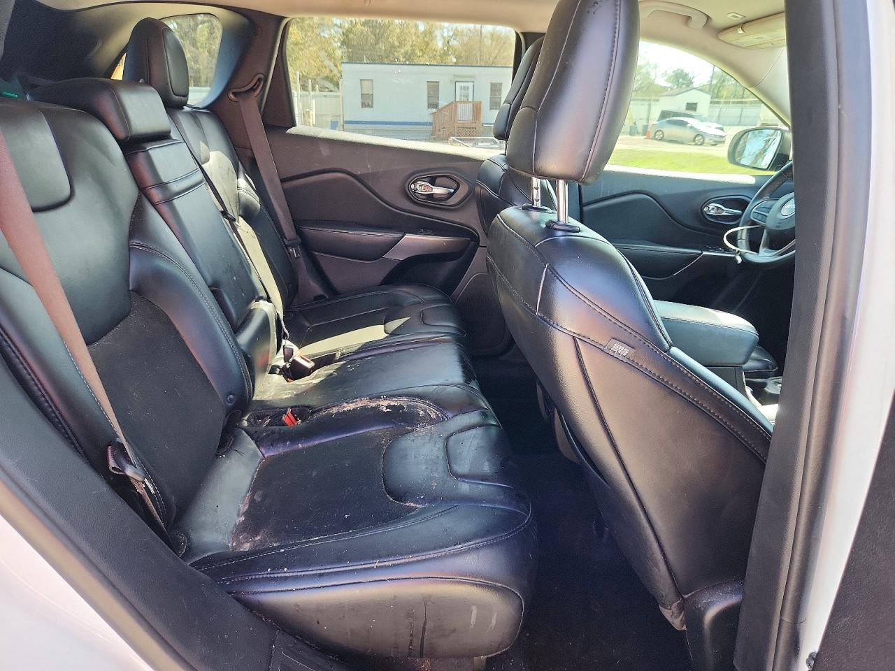 2019 JEEP CHEROKEE LATITUDE PLUS photo 31