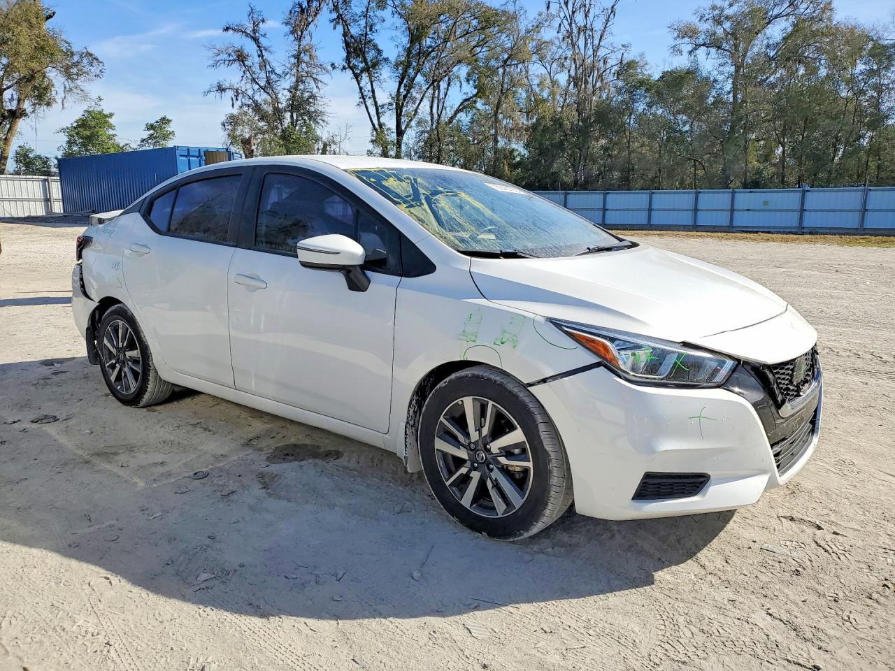 2020 NISSAN VERSA SV photo 7