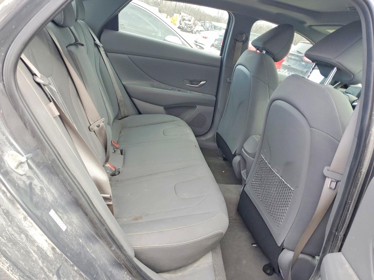 2024 HYUNDAI ELANTRA SEL photo 10