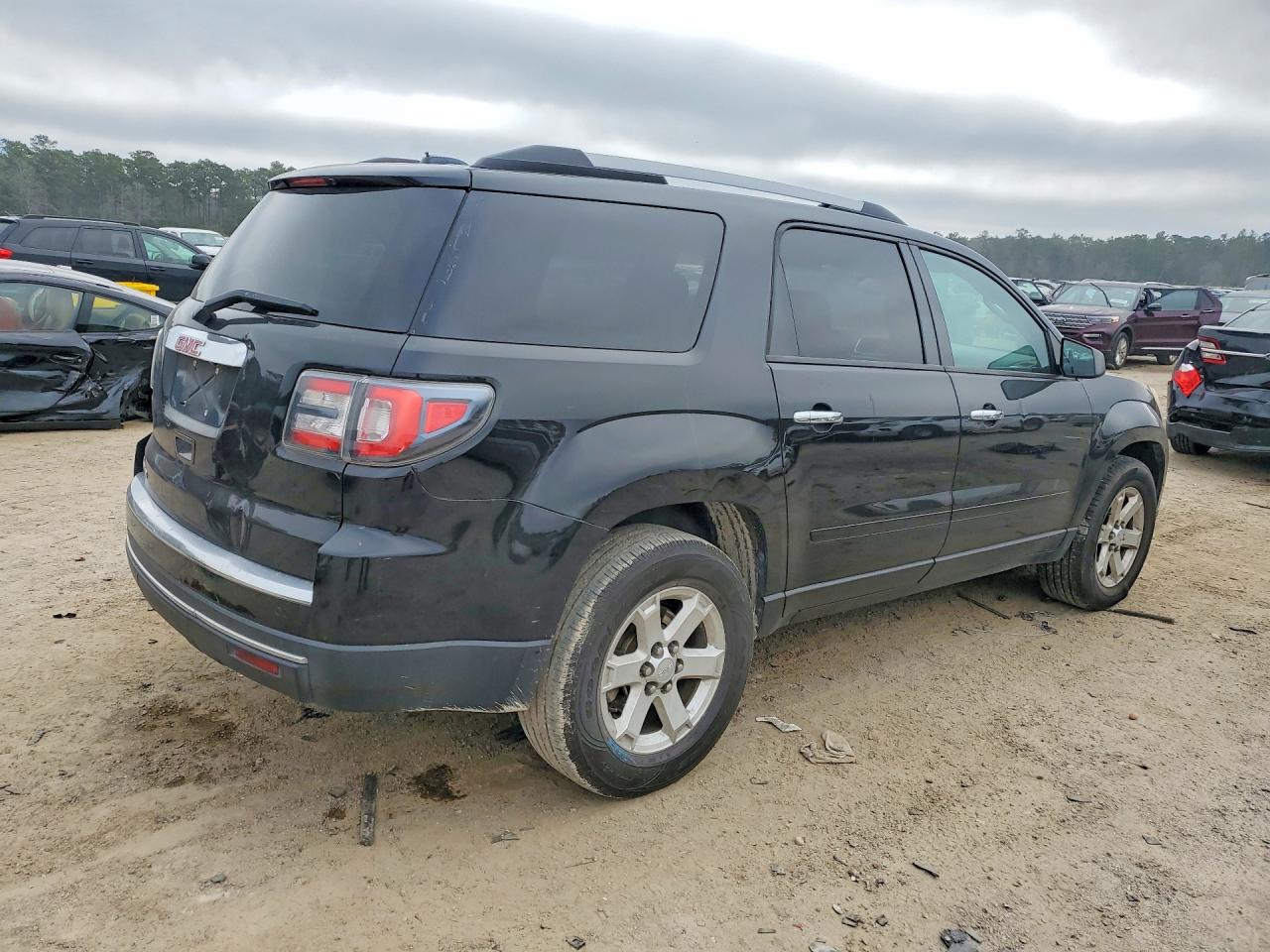 2016 GMC ACADIA SLE photo 5