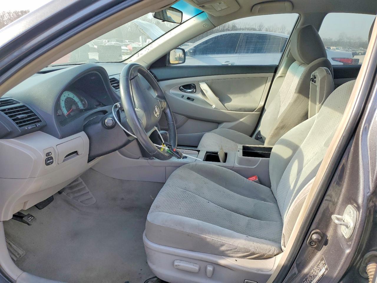 2008 TOYOTA CAMRY SE photo 13