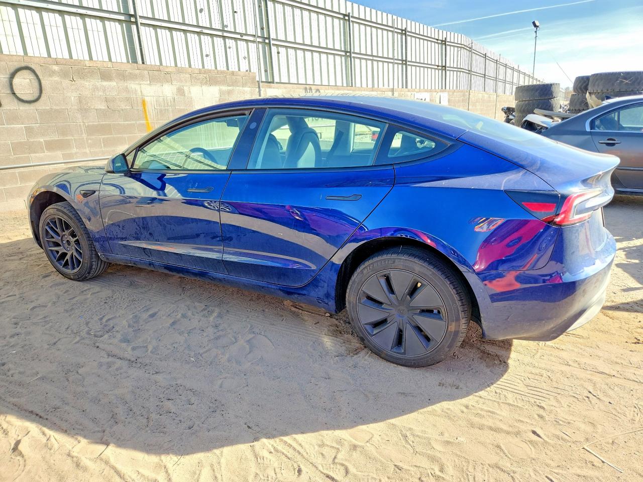 2024 TESLA MODEL 3 photo 2