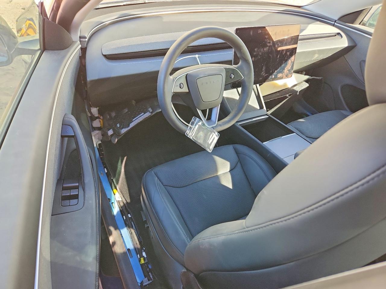 2024 TESLA MODEL 3 photo 8