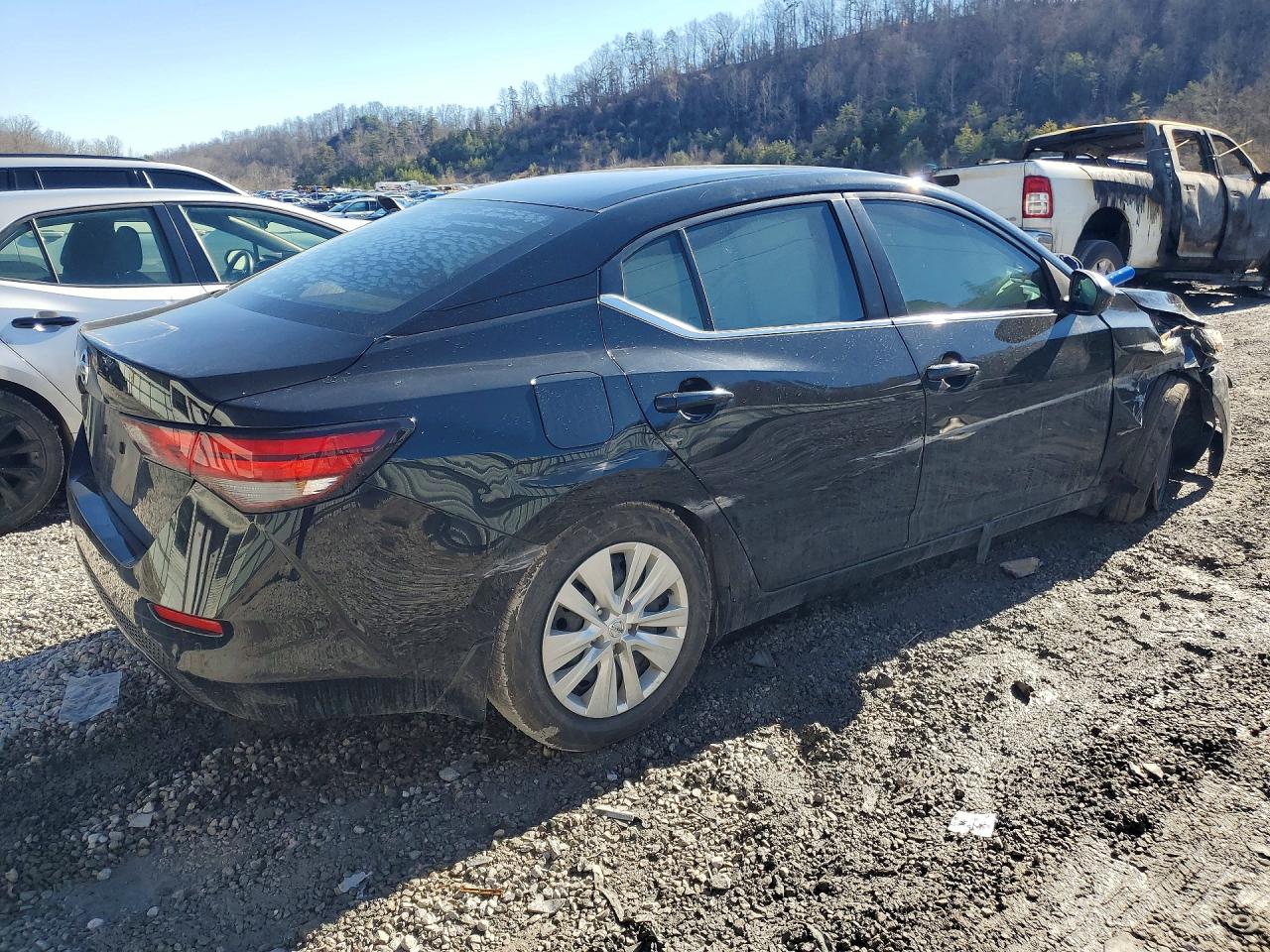 2022 NISSAN SENTRA S photo 7